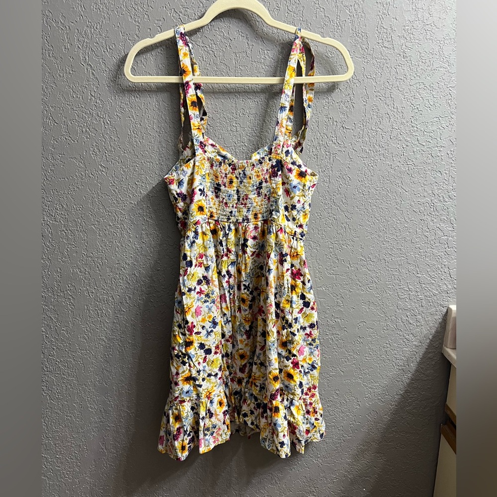 Floral Dress with Ruffle Hem - Picture 2 of 5